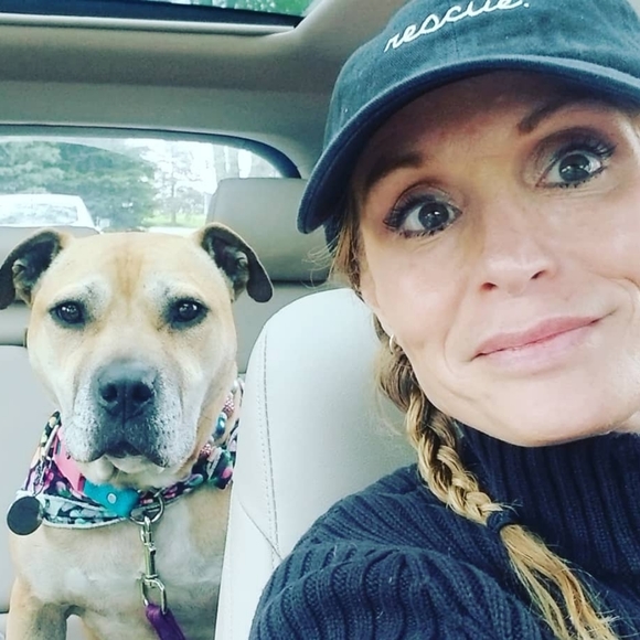 Meet your Posher, Lisa - Picture 1 of 8